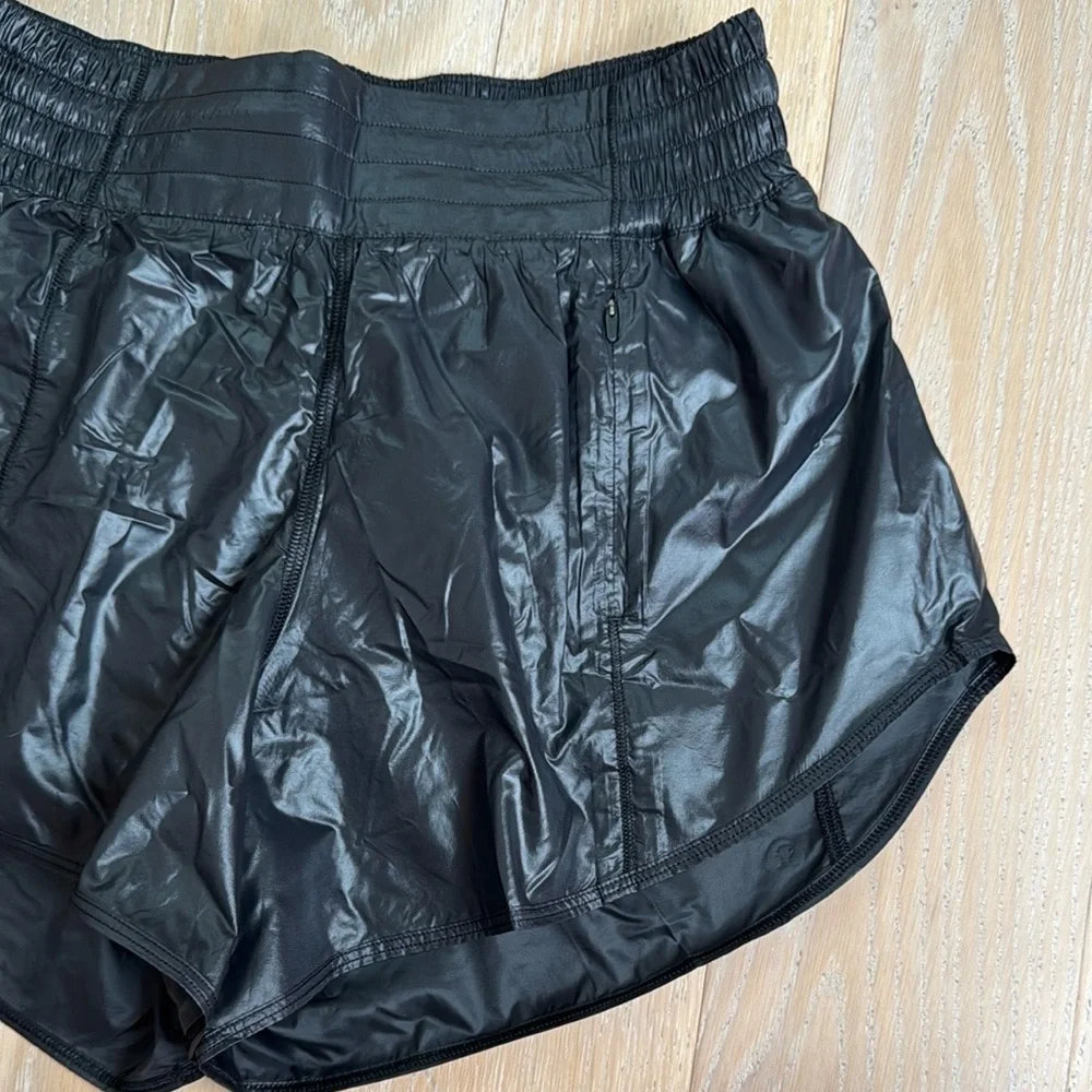 NWOT Lululemon Black Hotty Hot Shorts - Picture 2 of 6